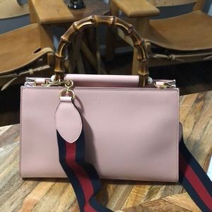 Authentic Pink Gucci Nymphaea small crossbody